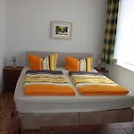 Konukevi Am Stadtgraben 3*